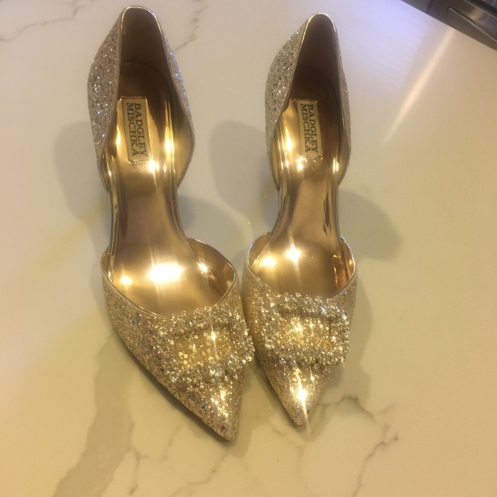 Badgley Mischka Silver Glitter Pointed Toe D'Orsay Heels - Picture 4 of 14